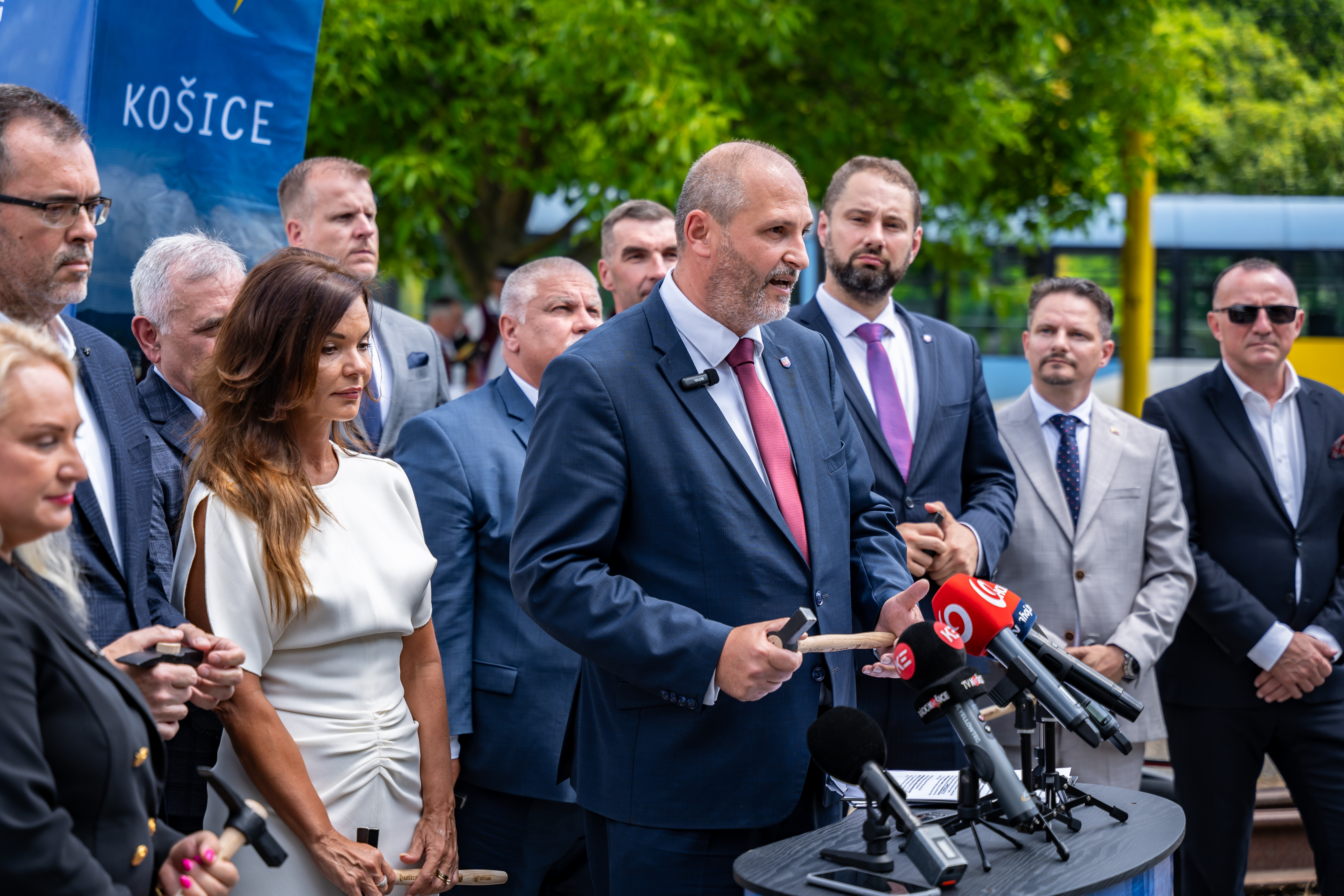 Tlacovy brifing - Modernizacia elektrickovych trati MET 2-23